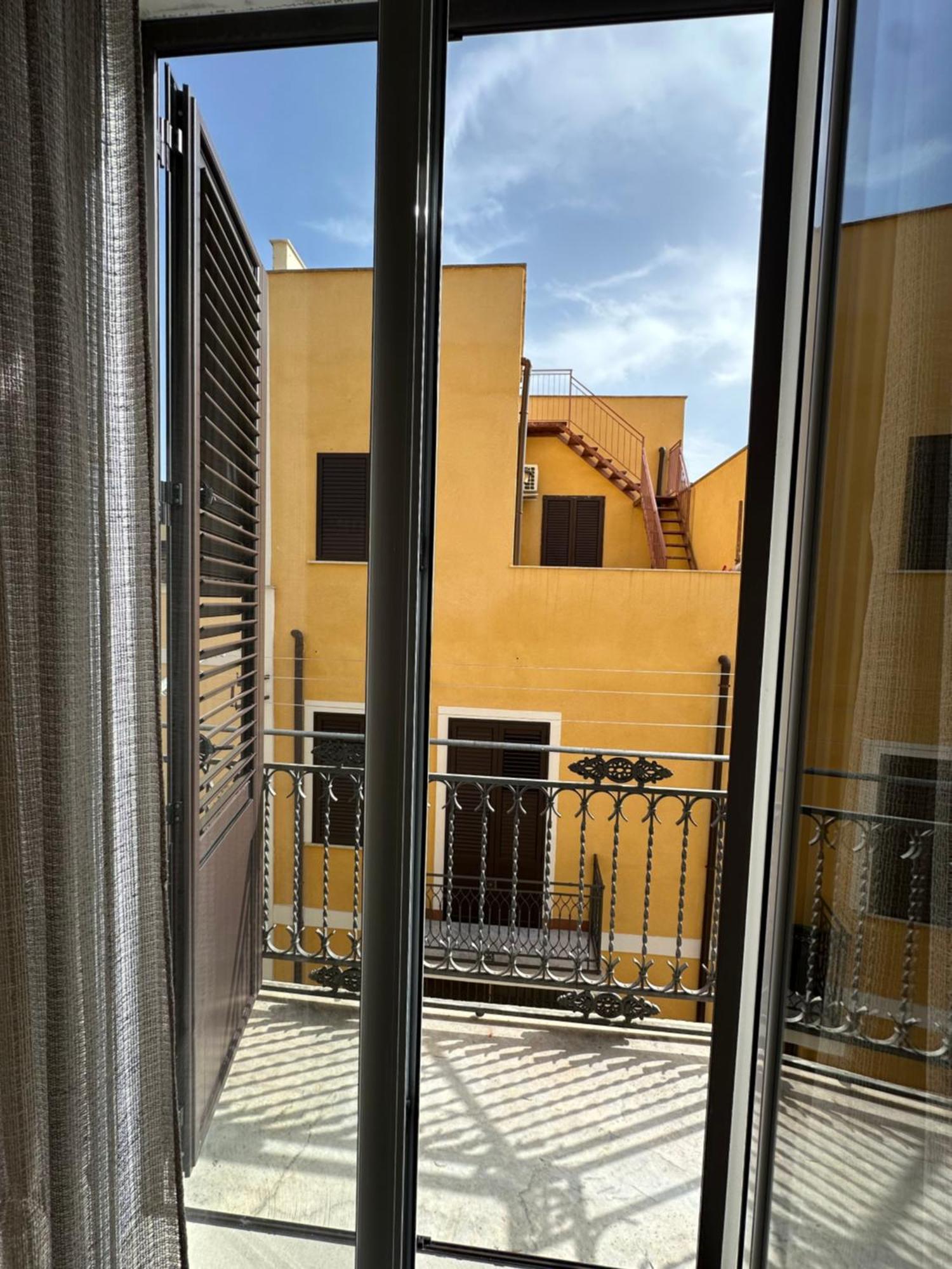 Maginte Apartment บาเกเรีย ภายนอก รูปภาพ